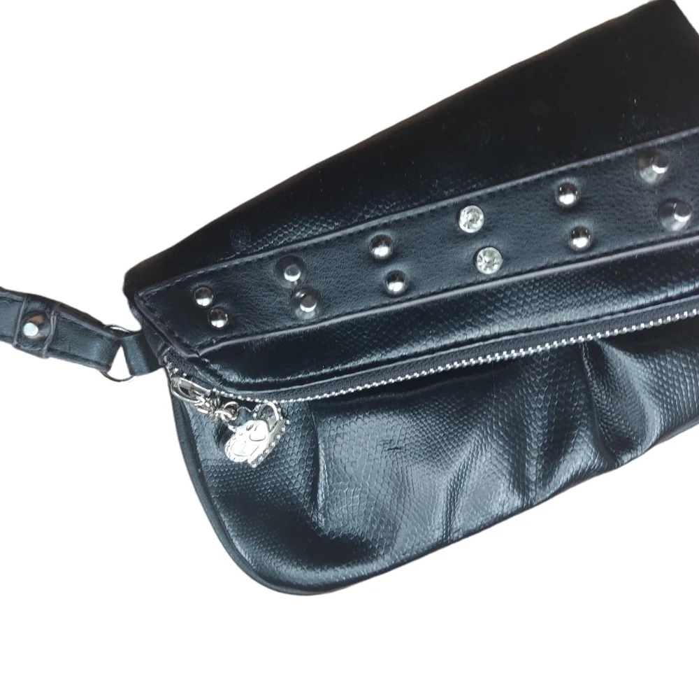 𝅺kathy Van Zealand black wristlet‎